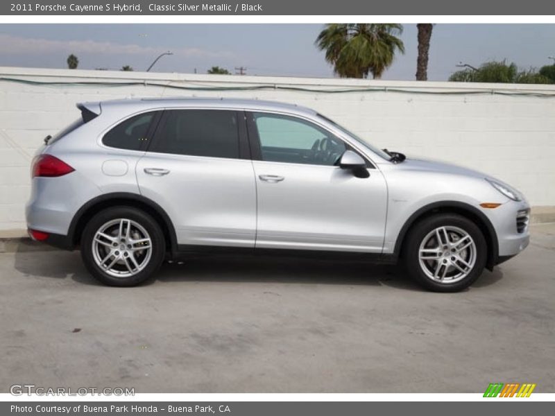 Classic Silver Metallic / Black 2011 Porsche Cayenne S Hybrid