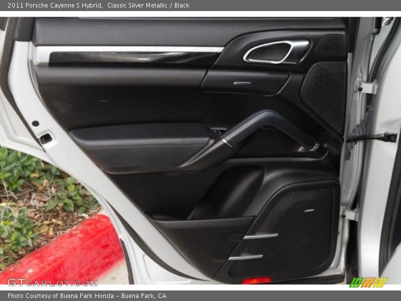 Classic Silver Metallic / Black 2011 Porsche Cayenne S Hybrid