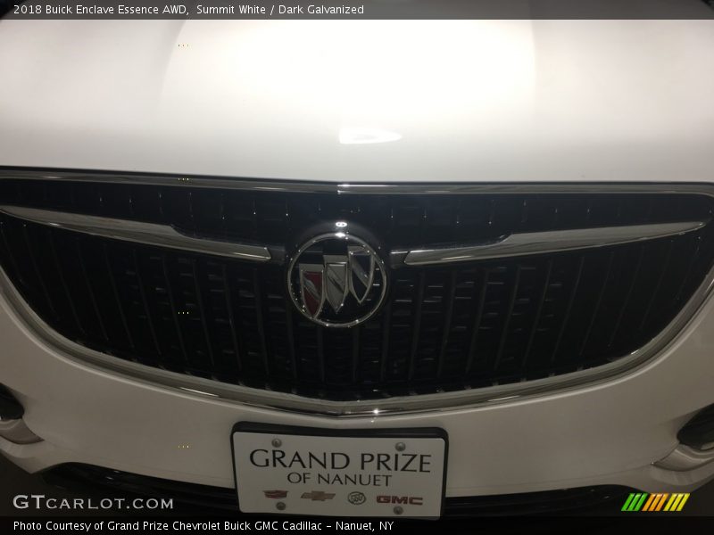 Summit White / Dark Galvanized 2018 Buick Enclave Essence AWD