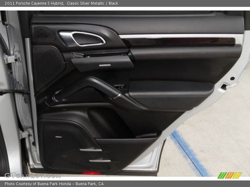 Classic Silver Metallic / Black 2011 Porsche Cayenne S Hybrid