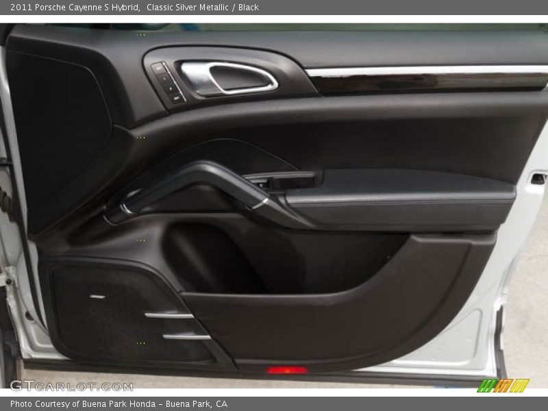 Classic Silver Metallic / Black 2011 Porsche Cayenne S Hybrid