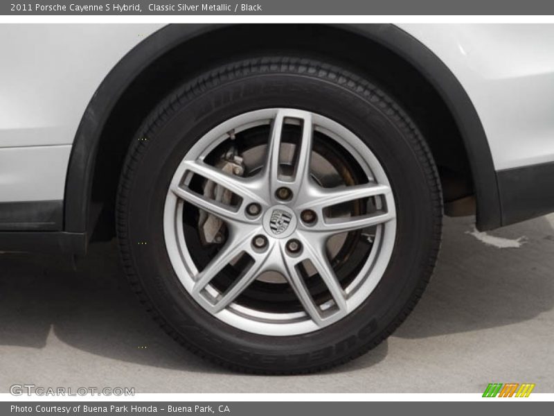 Classic Silver Metallic / Black 2011 Porsche Cayenne S Hybrid