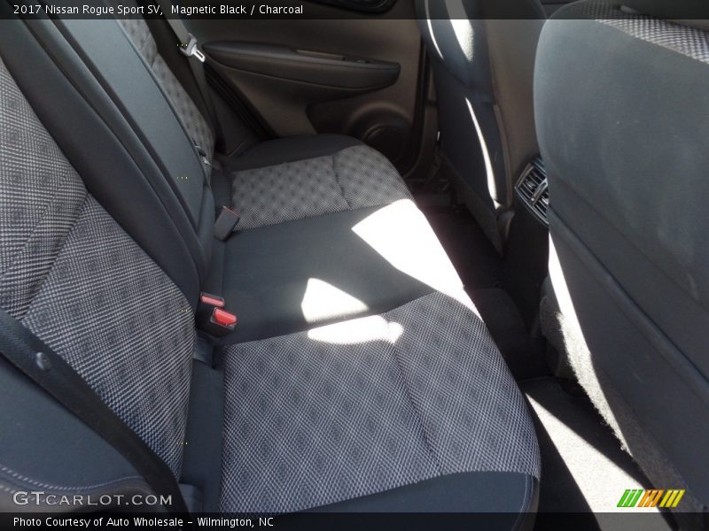 Magnetic Black / Charcoal 2017 Nissan Rogue Sport SV