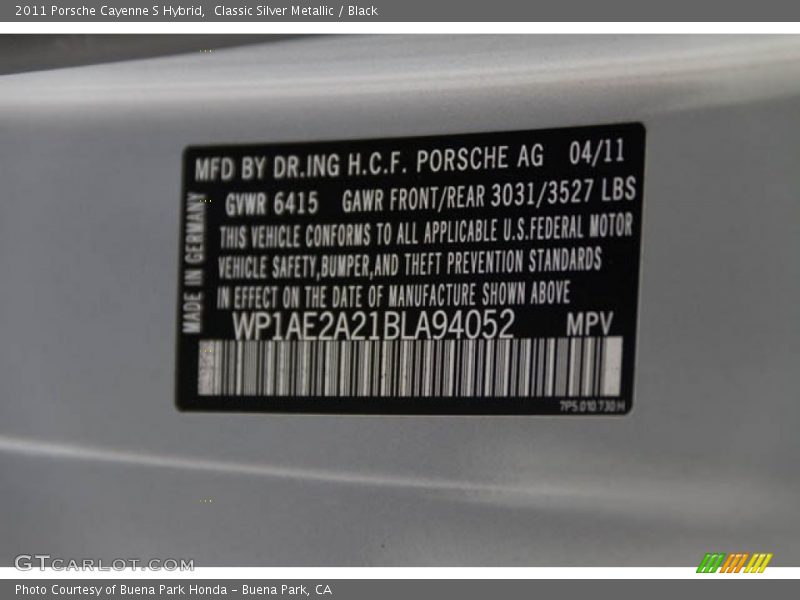 Classic Silver Metallic / Black 2011 Porsche Cayenne S Hybrid