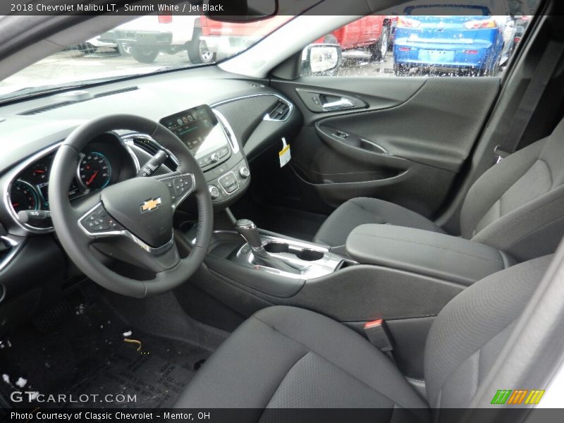 Summit White / Jet Black 2018 Chevrolet Malibu LT