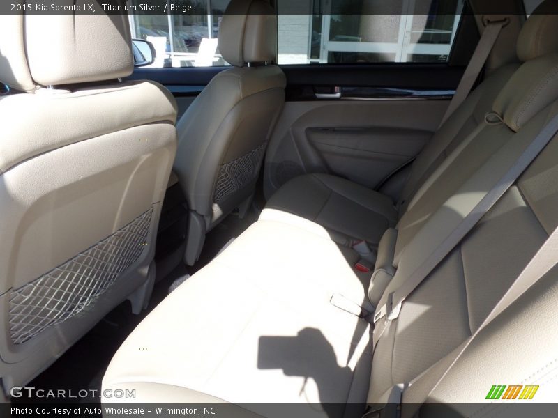 Titanium Silver / Beige 2015 Kia Sorento LX