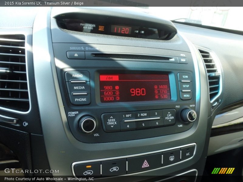 Titanium Silver / Beige 2015 Kia Sorento LX