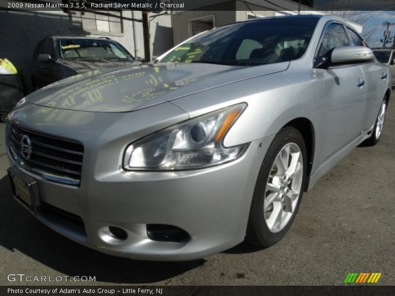 Radiant Silver Metallic / Charcoal 2009 Nissan Maxima 3.5 S