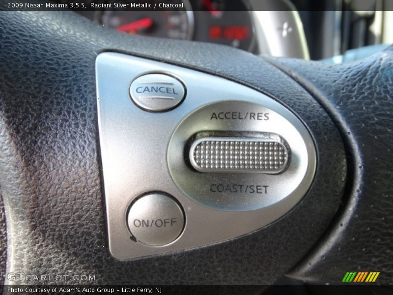 Radiant Silver Metallic / Charcoal 2009 Nissan Maxima 3.5 S