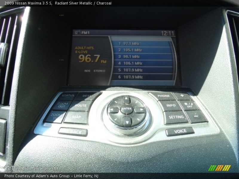 Radiant Silver Metallic / Charcoal 2009 Nissan Maxima 3.5 S