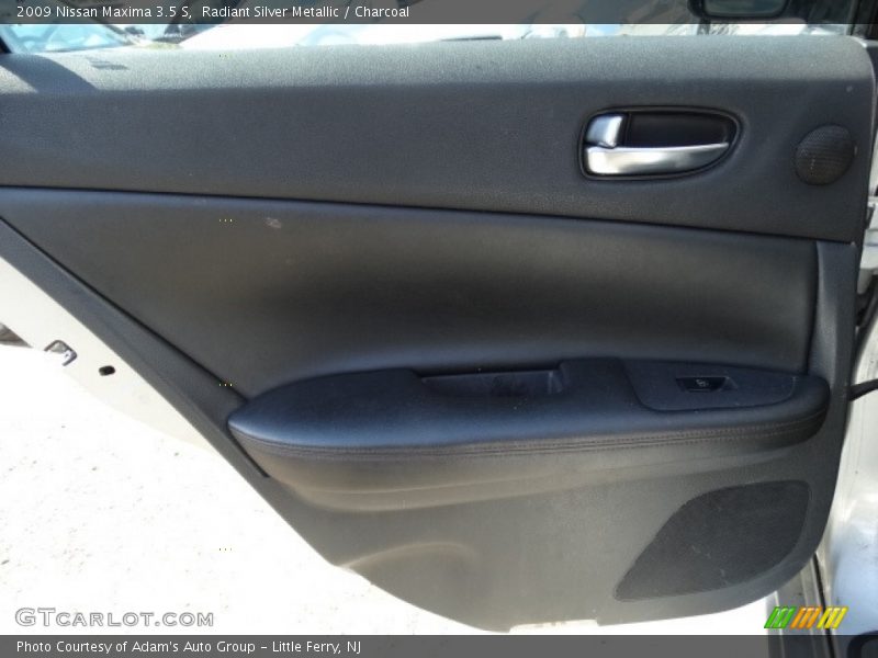 Radiant Silver Metallic / Charcoal 2009 Nissan Maxima 3.5 S