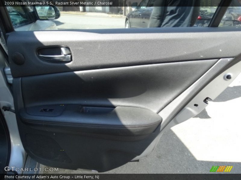 Radiant Silver Metallic / Charcoal 2009 Nissan Maxima 3.5 S