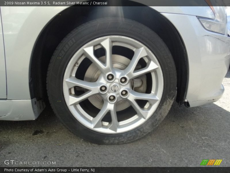 Radiant Silver Metallic / Charcoal 2009 Nissan Maxima 3.5 S