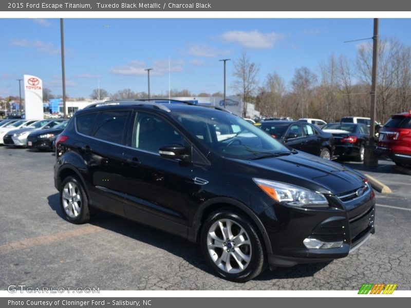 Tuxedo Black Metallic / Charcoal Black 2015 Ford Escape Titanium