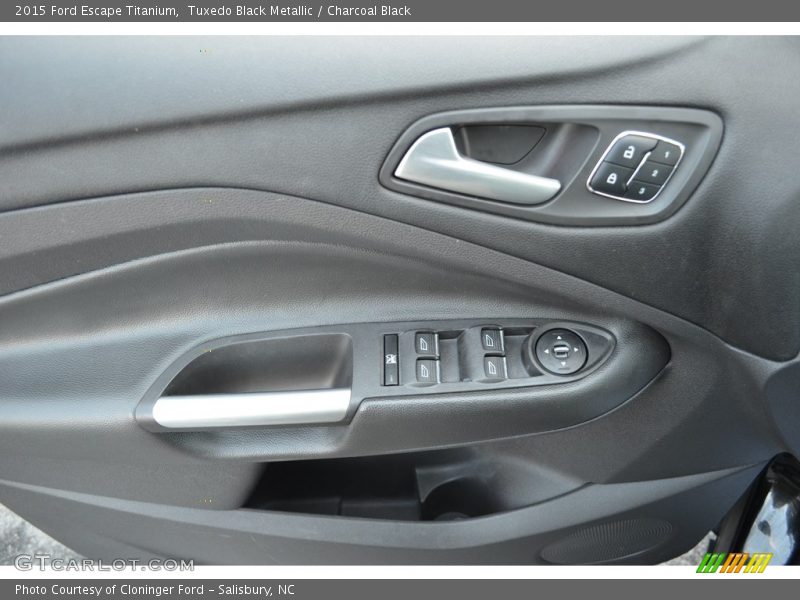 Tuxedo Black Metallic / Charcoal Black 2015 Ford Escape Titanium