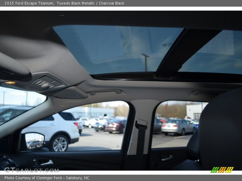 Tuxedo Black Metallic / Charcoal Black 2015 Ford Escape Titanium