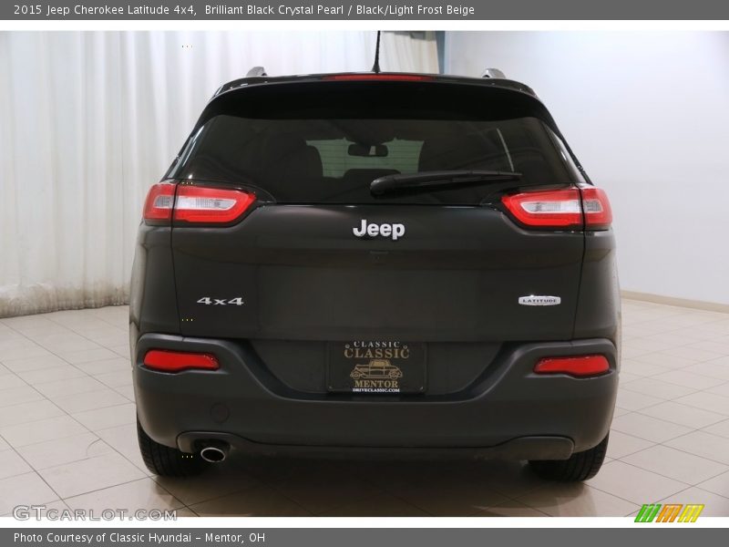 Brilliant Black Crystal Pearl / Black/Light Frost Beige 2015 Jeep Cherokee Latitude 4x4