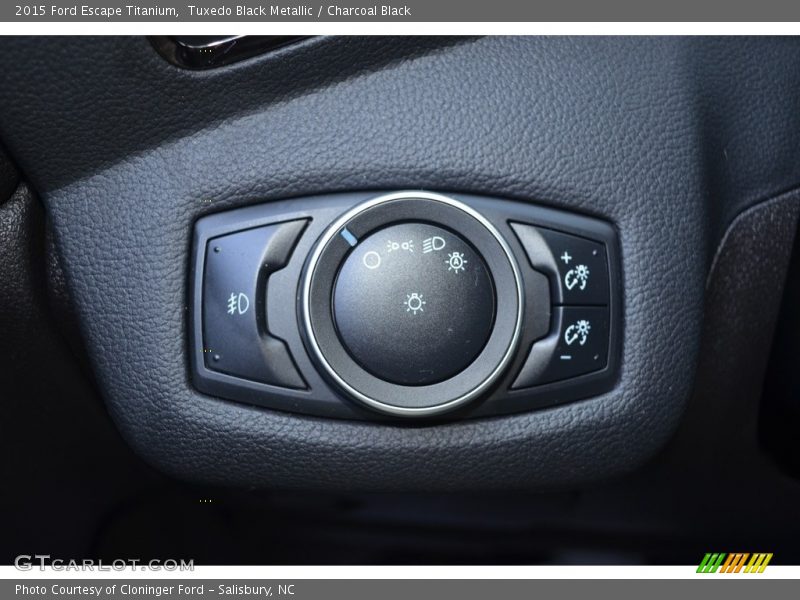 Tuxedo Black Metallic / Charcoal Black 2015 Ford Escape Titanium