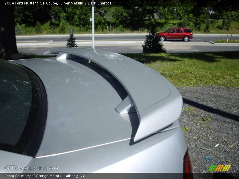Silver Metallic / Dark Charcoal 2004 Ford Mustang GT Coupe