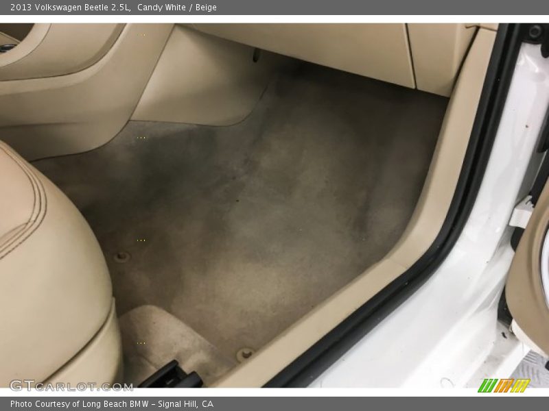Candy White / Beige 2013 Volkswagen Beetle 2.5L