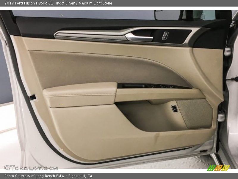 Ingot Silver / Medium Light Stone 2017 Ford Fusion Hybrid SE