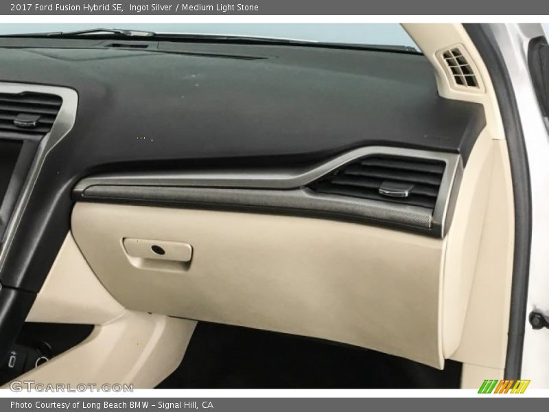 Ingot Silver / Medium Light Stone 2017 Ford Fusion Hybrid SE