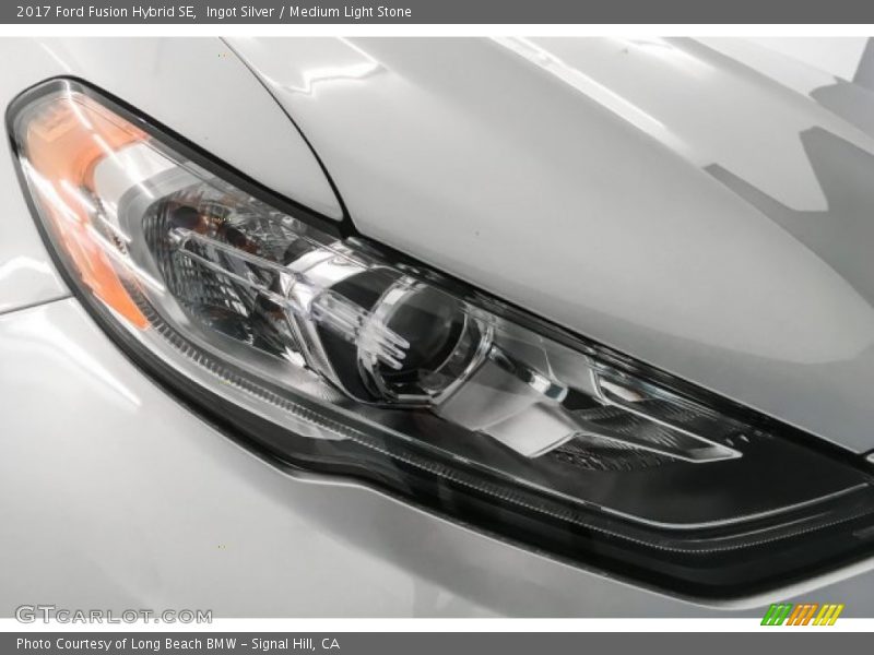 Ingot Silver / Medium Light Stone 2017 Ford Fusion Hybrid SE