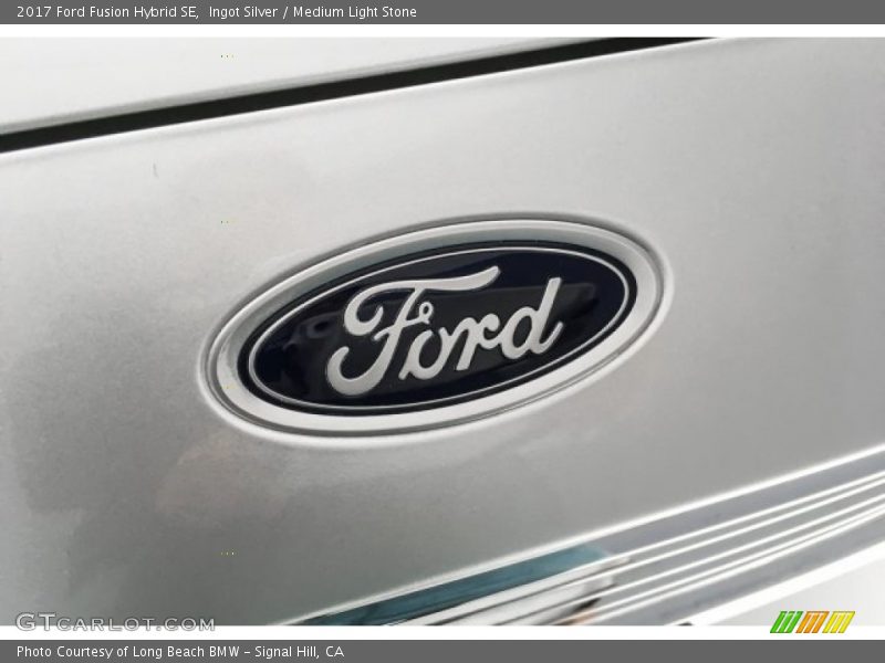 Ingot Silver / Medium Light Stone 2017 Ford Fusion Hybrid SE