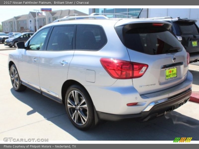 Brilliant Silver / Charcoal 2017 Nissan Pathfinder Platinum