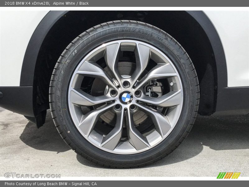 Alpine White / Black 2018 BMW X4 xDrive28i