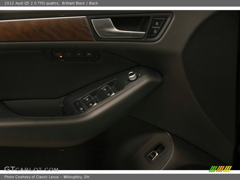 Brilliant Black / Black 2013 Audi Q5 2.0 TFSI quattro