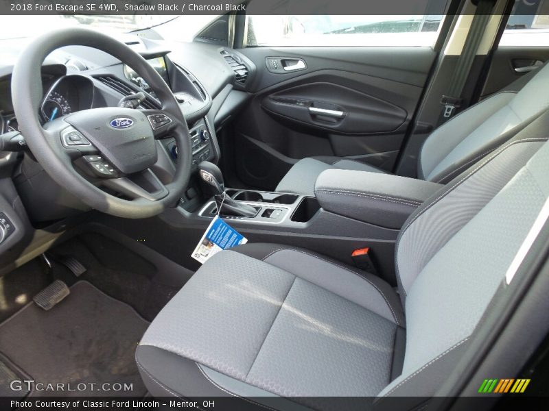 Shadow Black / Charcoal Black 2018 Ford Escape SE 4WD