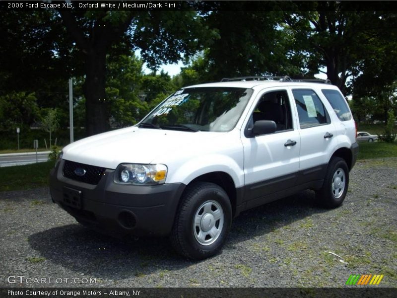 Oxford White / Medium/Dark Flint 2006 Ford Escape XLS