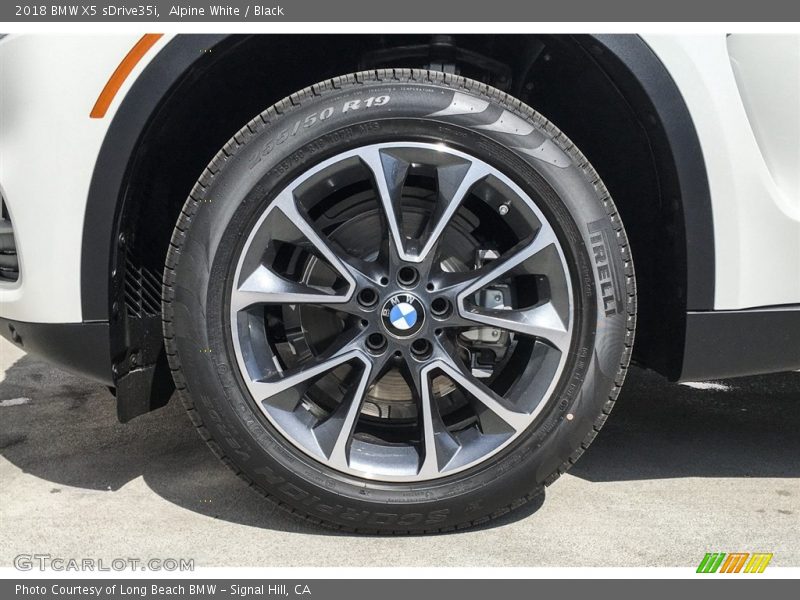 Alpine White / Black 2018 BMW X5 sDrive35i