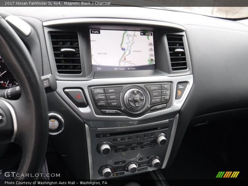 Magnetic Black / Charcoal 2017 Nissan Pathfinder SL 4x4