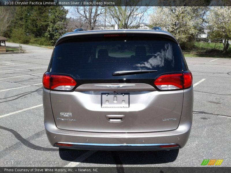 Molten Silver / Black/Deep Mocha 2018 Chrysler Pacifica Limited
