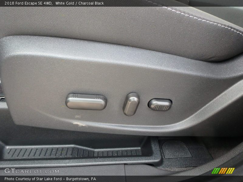 White Gold / Charcoal Black 2018 Ford Escape SE 4WD