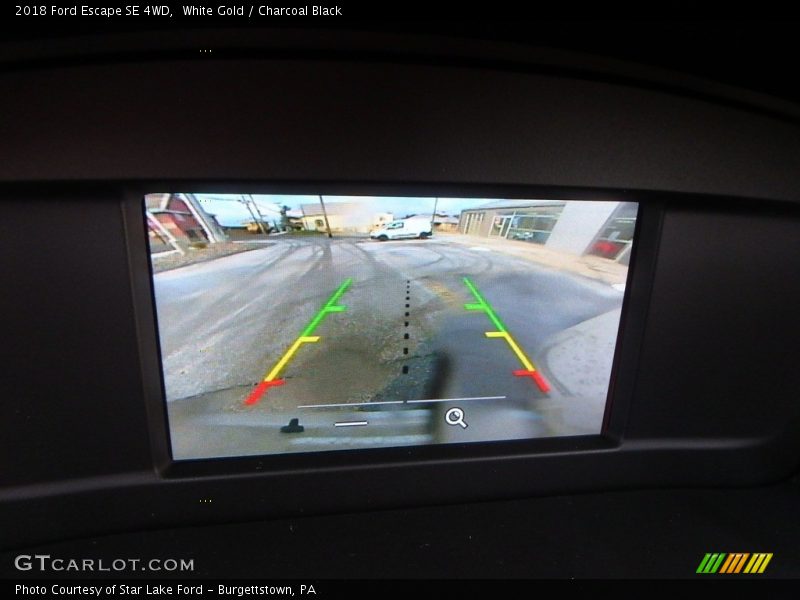 White Gold / Charcoal Black 2018 Ford Escape SE 4WD
