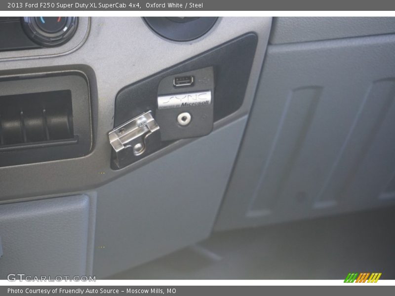Oxford White / Steel 2013 Ford F250 Super Duty XL SuperCab 4x4