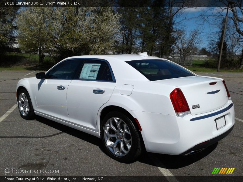 Bright White / Black 2018 Chrysler 300 C