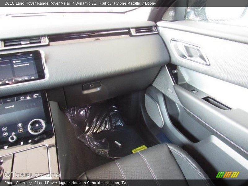 Kaikoura Stone Metallic / Ebony 2018 Land Rover Range Rover Velar R Dynamic SE