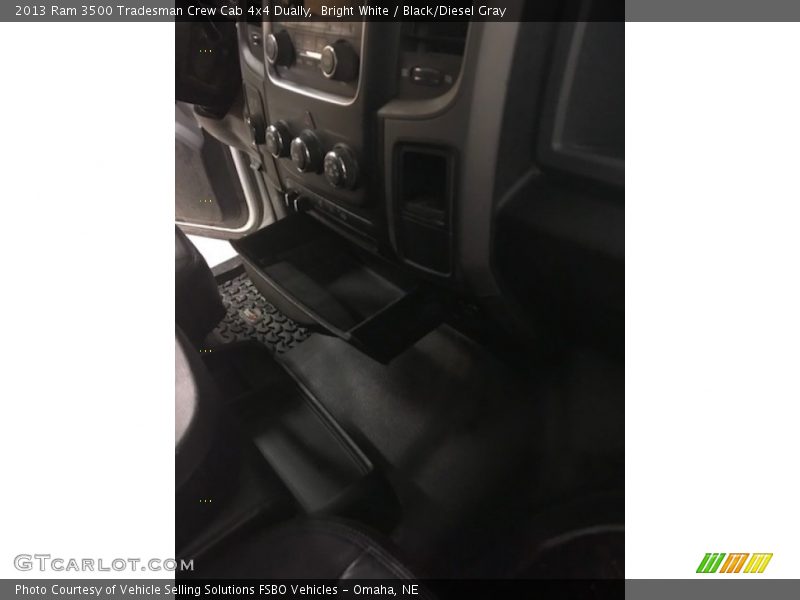 Bright White / Black/Diesel Gray 2013 Ram 3500 Tradesman Crew Cab 4x4 Dually