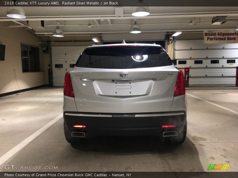 Radiant Silver Metallic / Jet Black 2018 Cadillac XT5 Luxury AWD