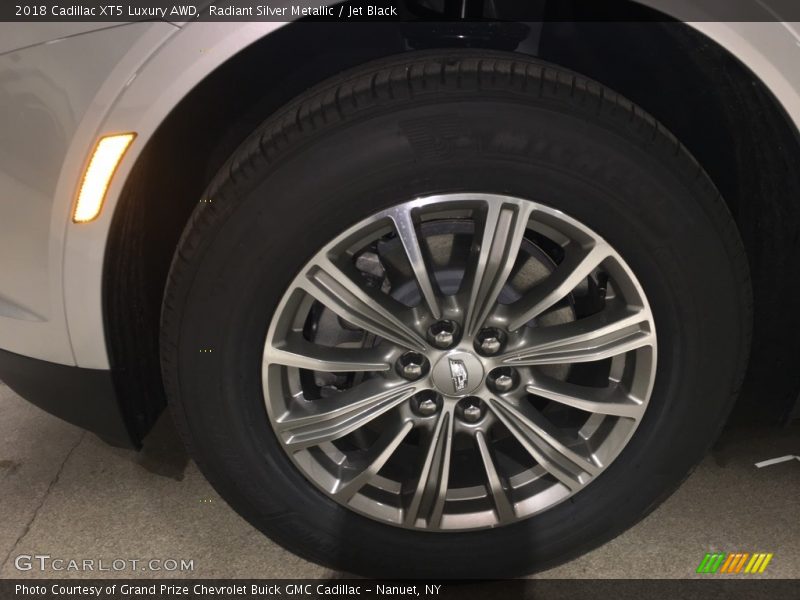 Radiant Silver Metallic / Jet Black 2018 Cadillac XT5 Luxury AWD