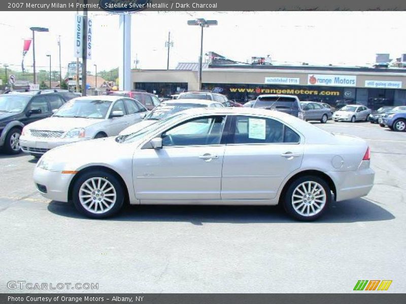 Satellite Silver Metallic / Dark Charcoal 2007 Mercury Milan I4 Premier