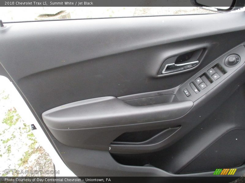 Summit White / Jet Black 2018 Chevrolet Trax LS