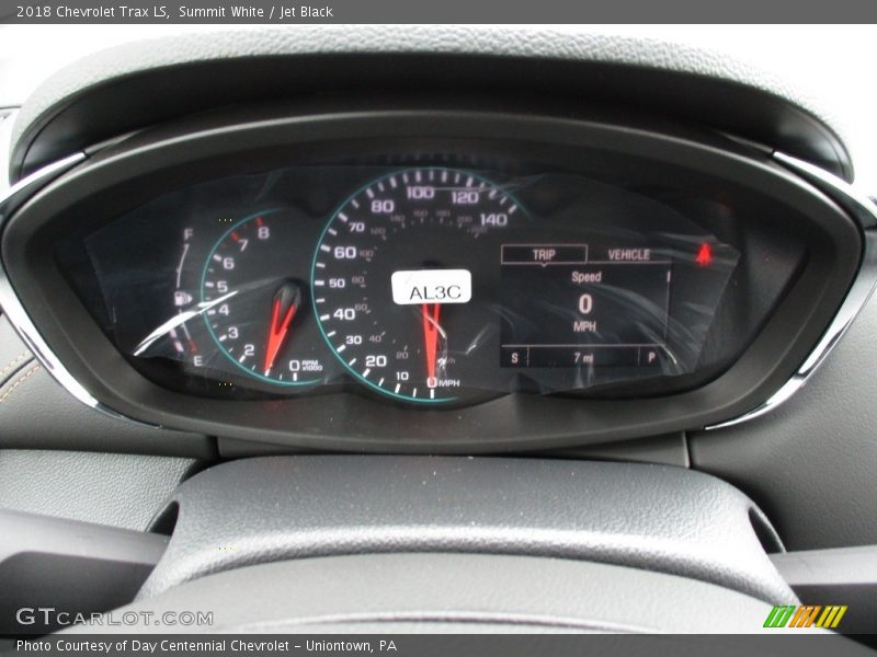 Summit White / Jet Black 2018 Chevrolet Trax LS