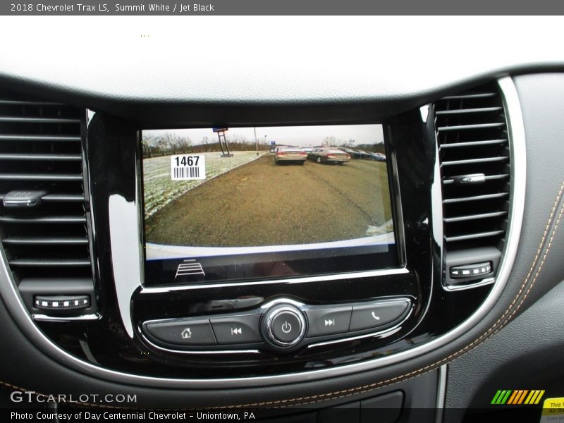 Summit White / Jet Black 2018 Chevrolet Trax LS