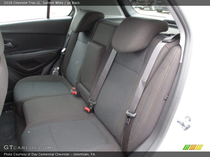 Summit White / Jet Black 2018 Chevrolet Trax LS