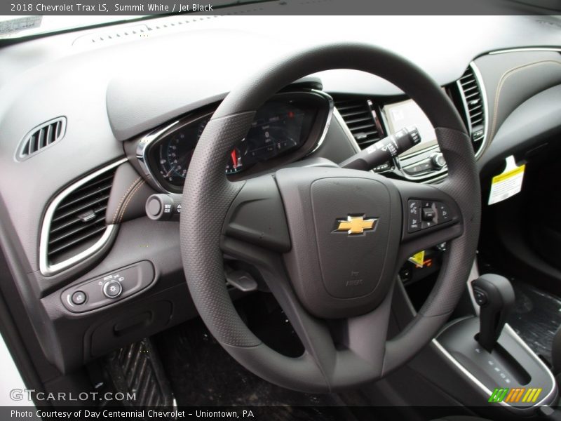 Summit White / Jet Black 2018 Chevrolet Trax LS